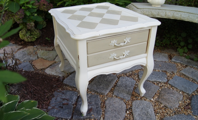 annie sloan country grey side table