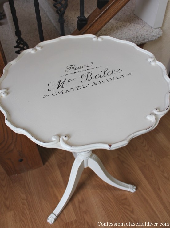 Scalloped Table with French Graphic