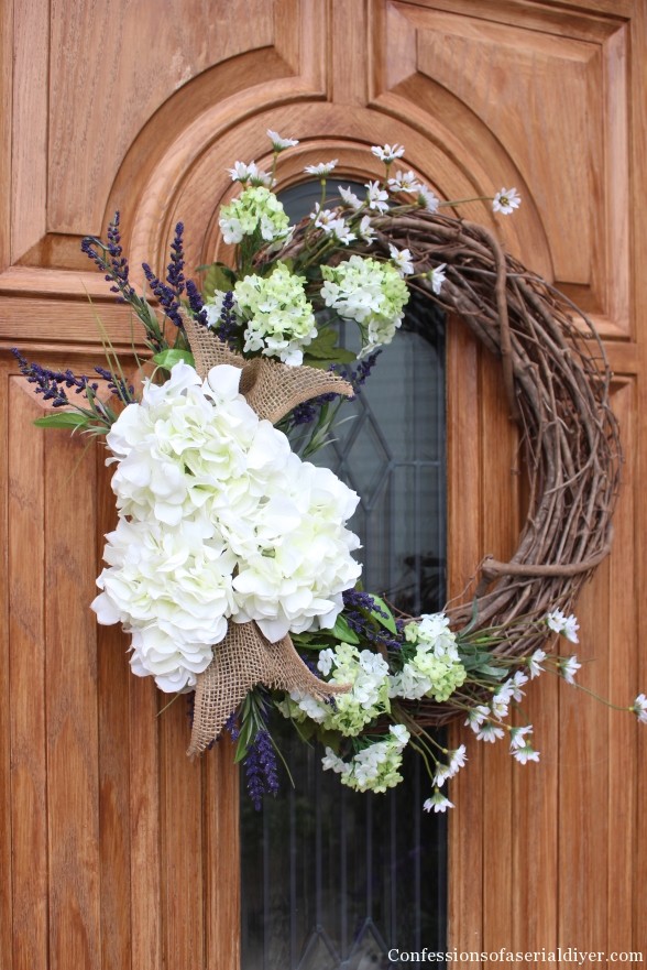 Simple Hydrangea Wreath How-to
