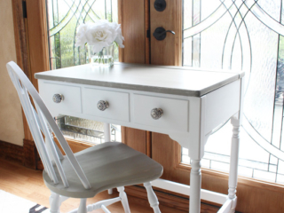 Dressing Table makeover using Annie Sloan chalk paint in French Linen