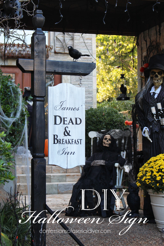 Make this BHG-Inspired Halloween sign using a mailbox post! Confessions of a Serial Do-it-Yourselfer