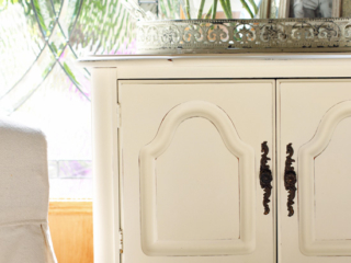 French Provincial End Table Update with Paint Sprayer