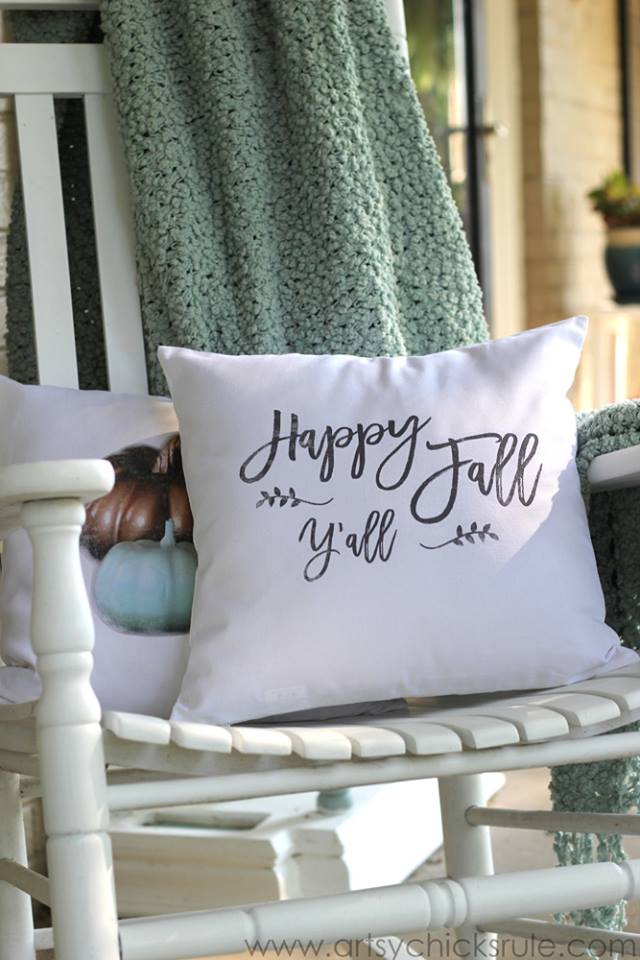 Fall Pillows and free printable from Artsy Chicks Rule