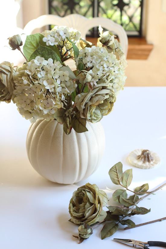 How to make a faux pumpkin arrangement from confessionsofaserialdiyer.com