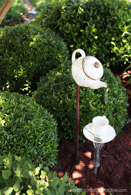 Teapot garden feature