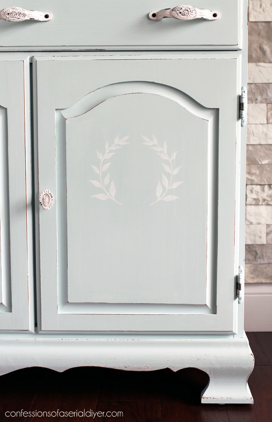 Add sweet details to door fronts with stencils.