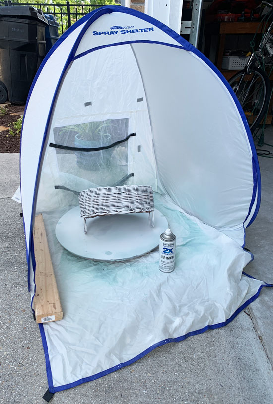 Small HomeRight spray shelter