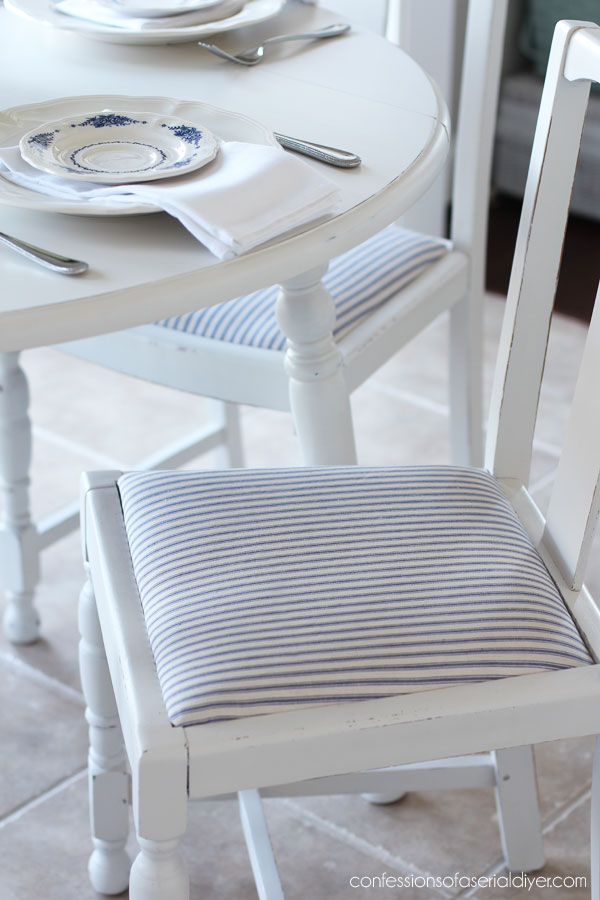 How To Chalk Paint A Table And Chairs