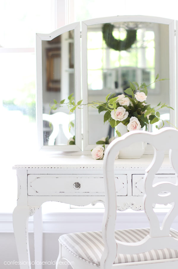 White painted dressing table