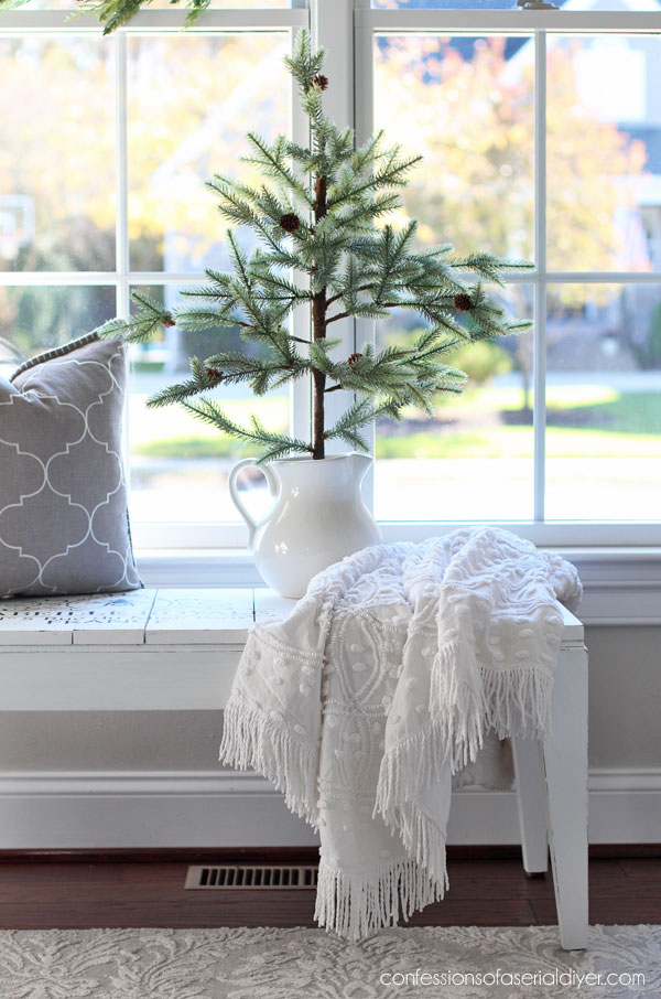 Stenciled Bench Makeover