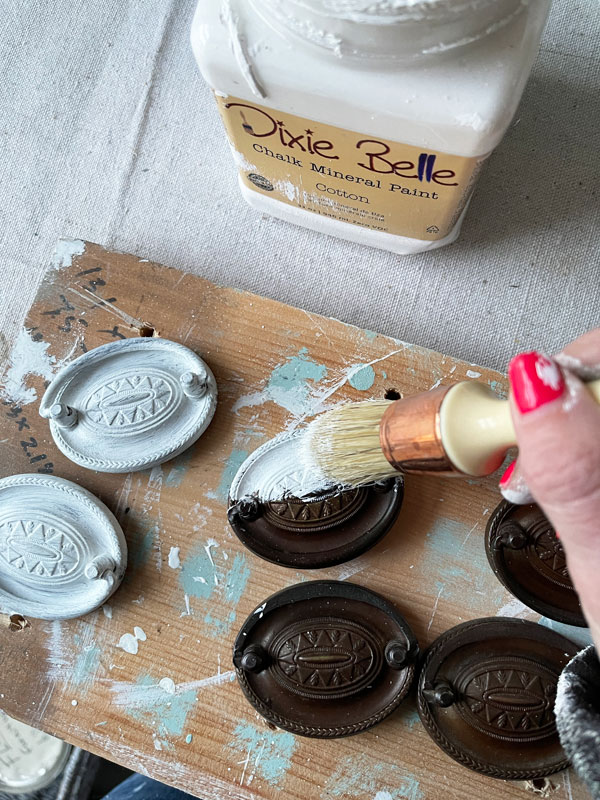 Painting Pulls with Chalk paint