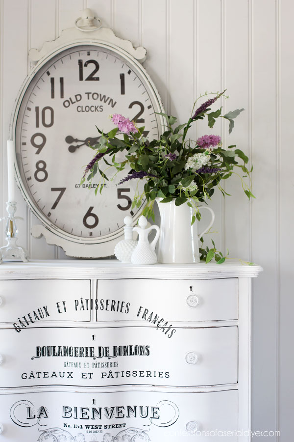 Serpentine dresser with french transfer
