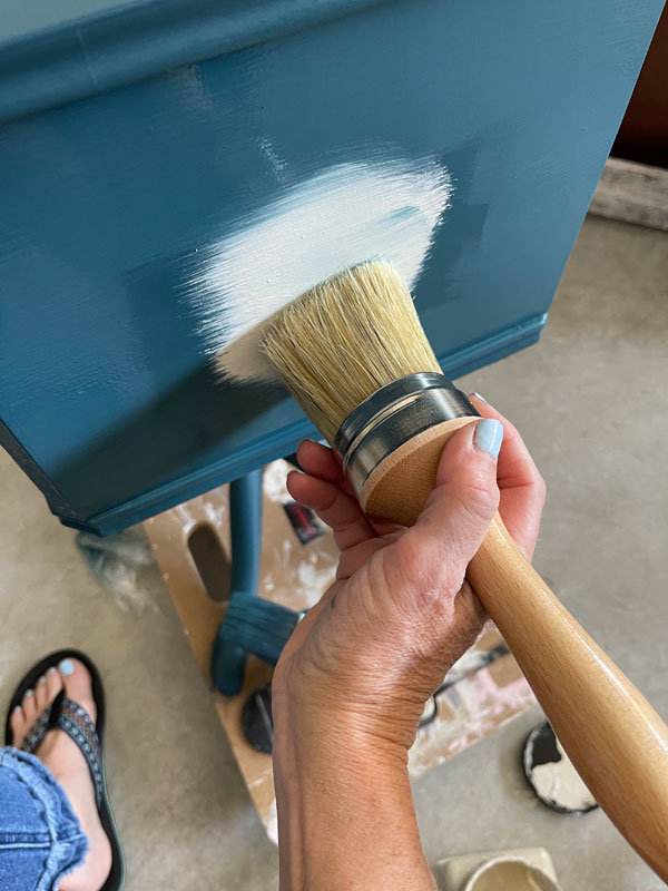 How to add a blended chalk paint finish
