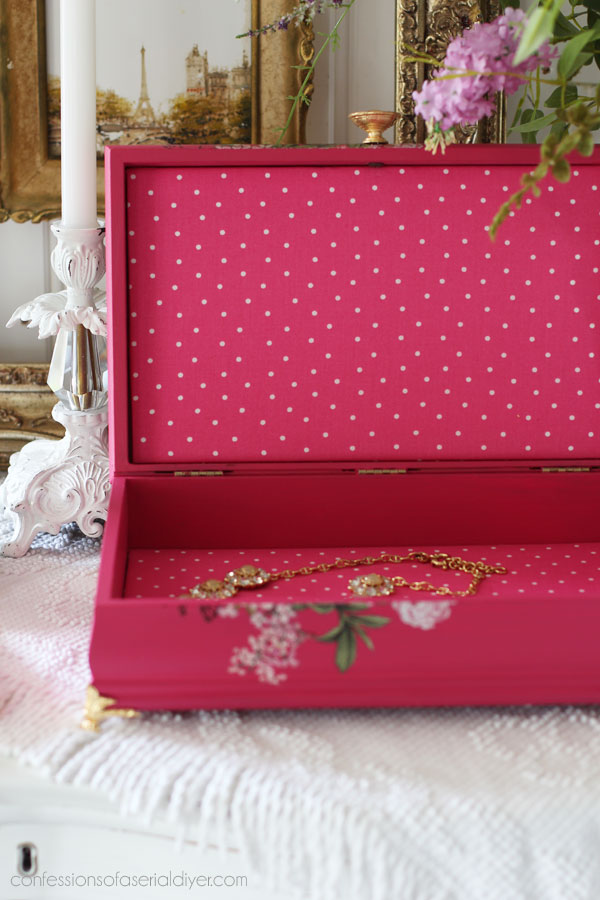 Box lined with fabric