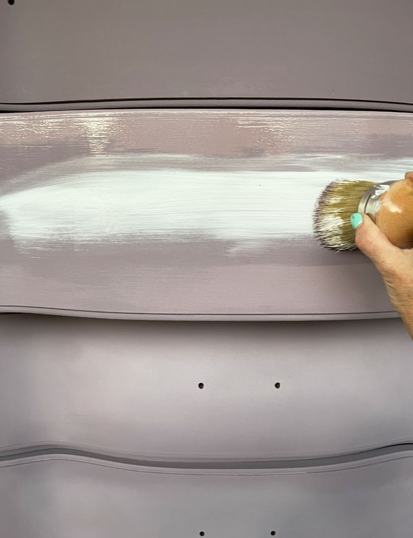 How to Blend chalk paint