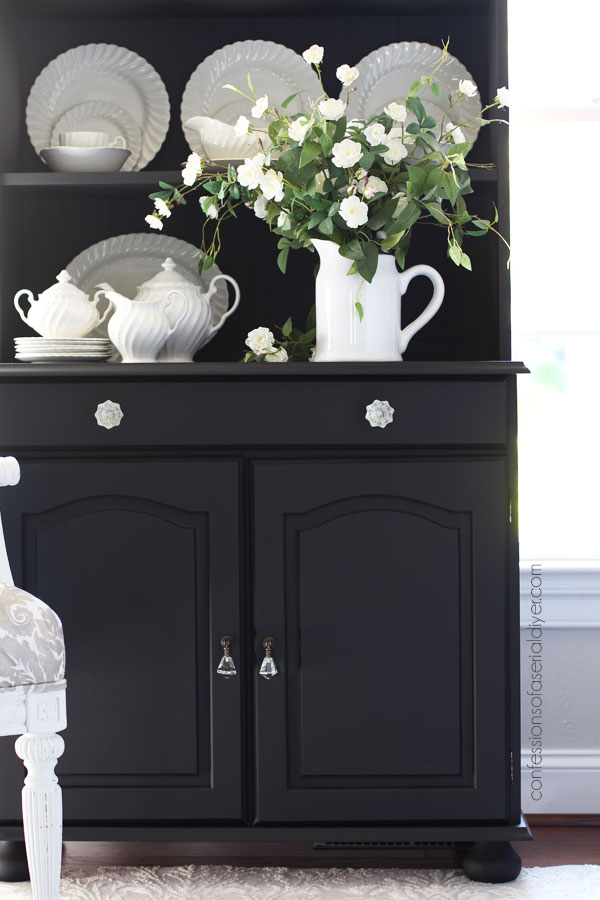 Create This Flawless Black Painted Furniture Using Mineral Chalk Paint 