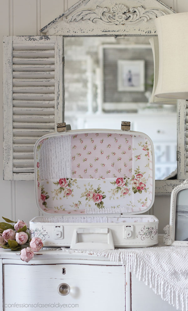Yard Sale Suitcase Makeover