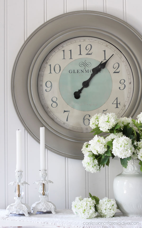 Dixie Belle Dried Sage on a clock