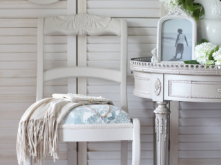 $10 Antique Chair Makeover with new cusion