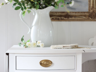 Painted drop leaf table makeover