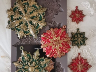 Frosted Snowflake Wonders