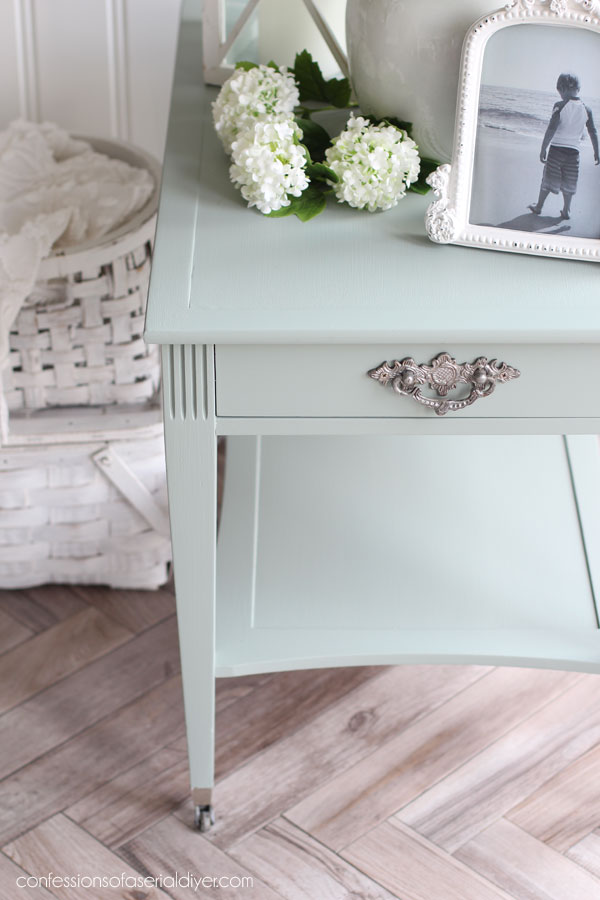 Vintage Side Table in Silk Oxford Fog