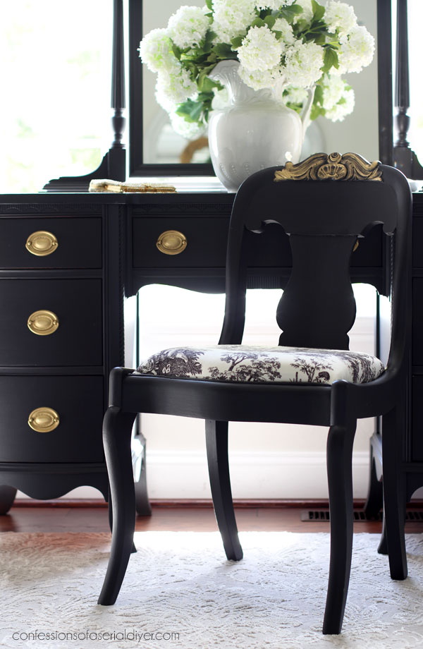 Black painted dressing table in Caviar by Dixie Belle