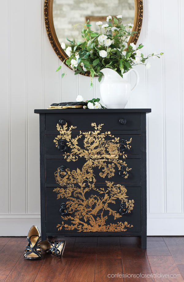 $10 Night Table Makeover in Dixie Belle's Caviar