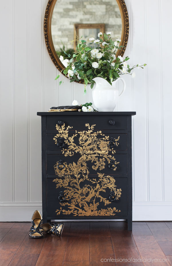 $10 Night Table Makeover in Dixie Belle's Caviar