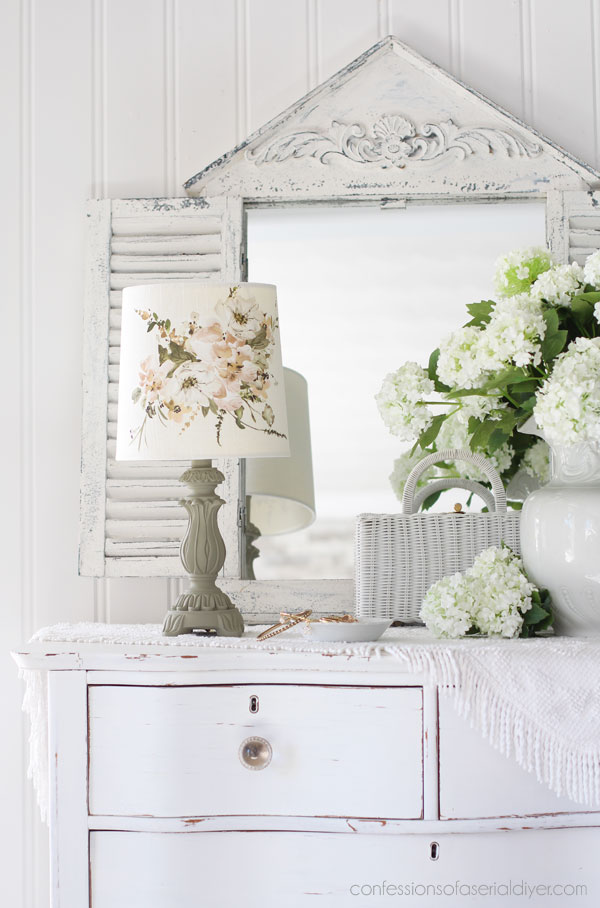 Update a lamp with paint