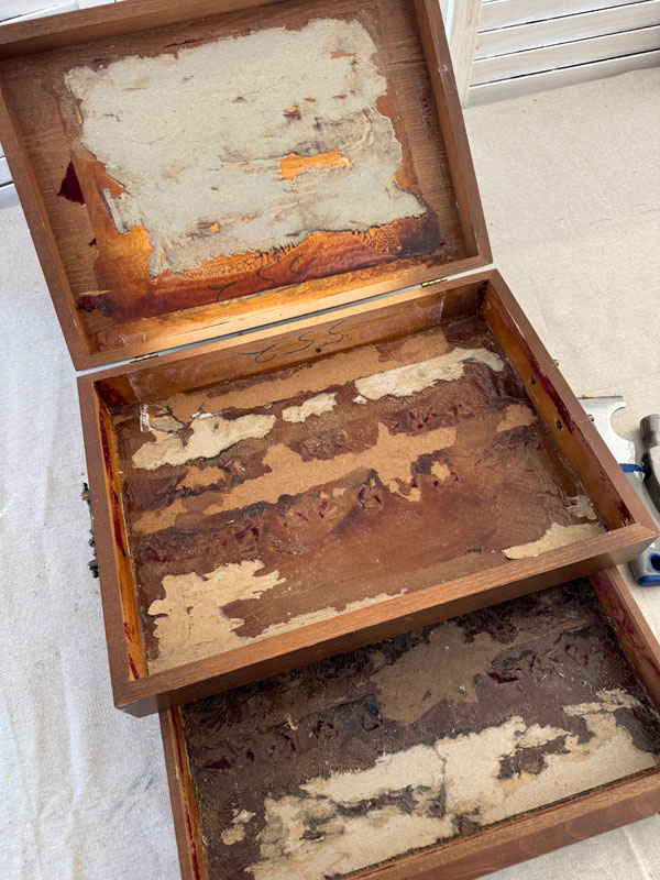 Remove the insides of the flatware box first