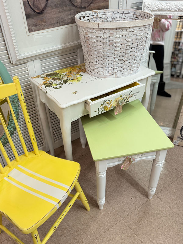 Come take my antique mall booth tour!