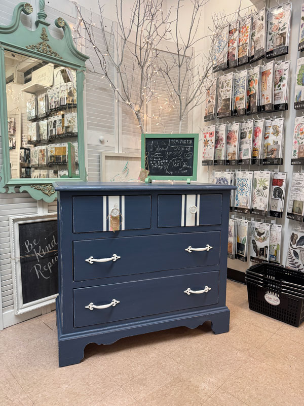 Come take my antique mall booth tour!