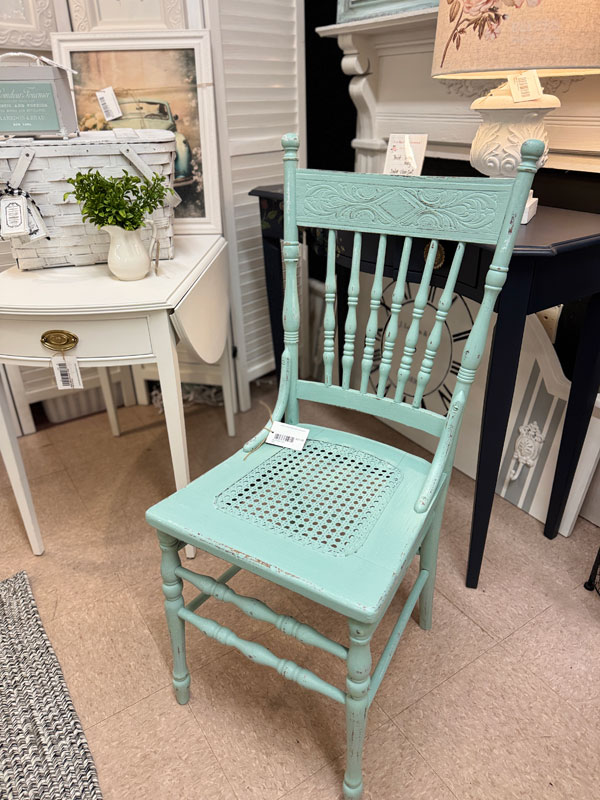 Come take my antique mall booth tour!