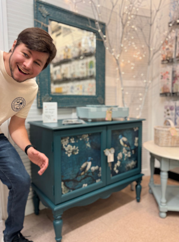 Come take my antique mall booth tour!