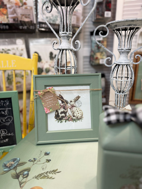 Come take my antique mall booth tour!
