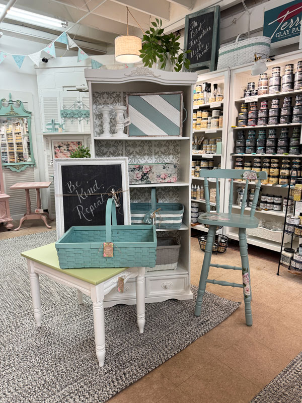 Come take my antique mall booth tour!