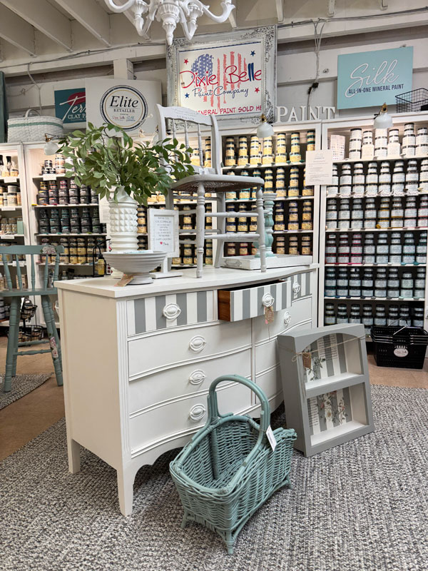 Come take my antique mall booth tour!