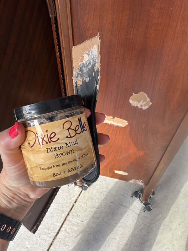 Use Dixie Mud to fill in scratches, gouges, and holes.