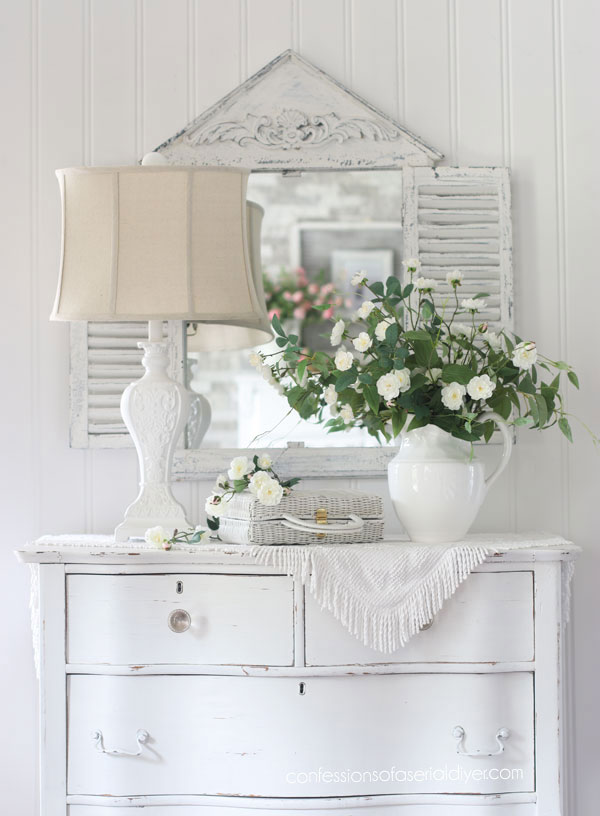 Update thrift store lamps with paint