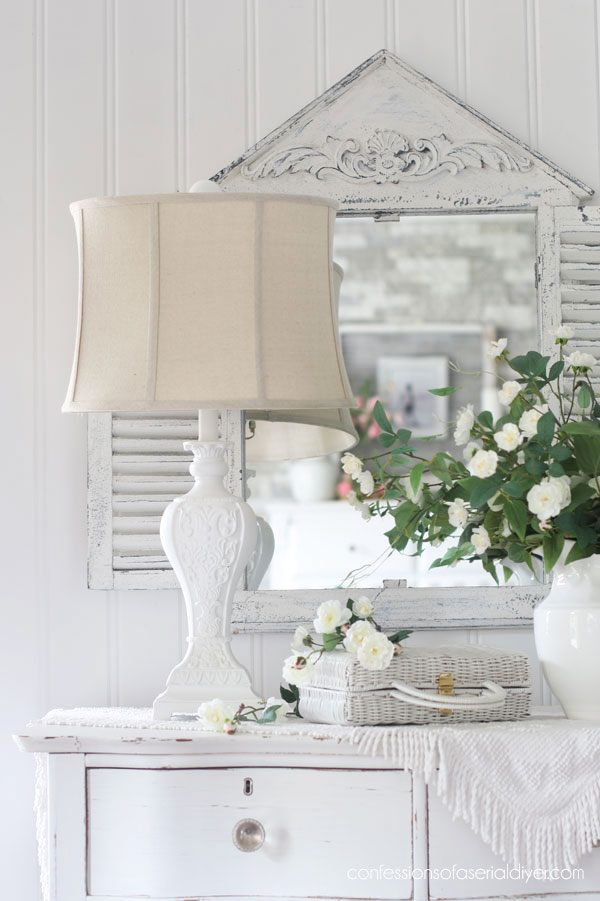 Update thrift store lamps with paint