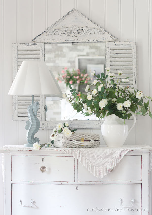 Update thrift store lamps with paint
