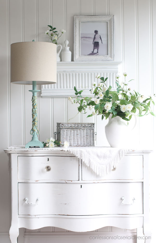 Thrift Store lamp makeover in Dixie Belle Sea Glass