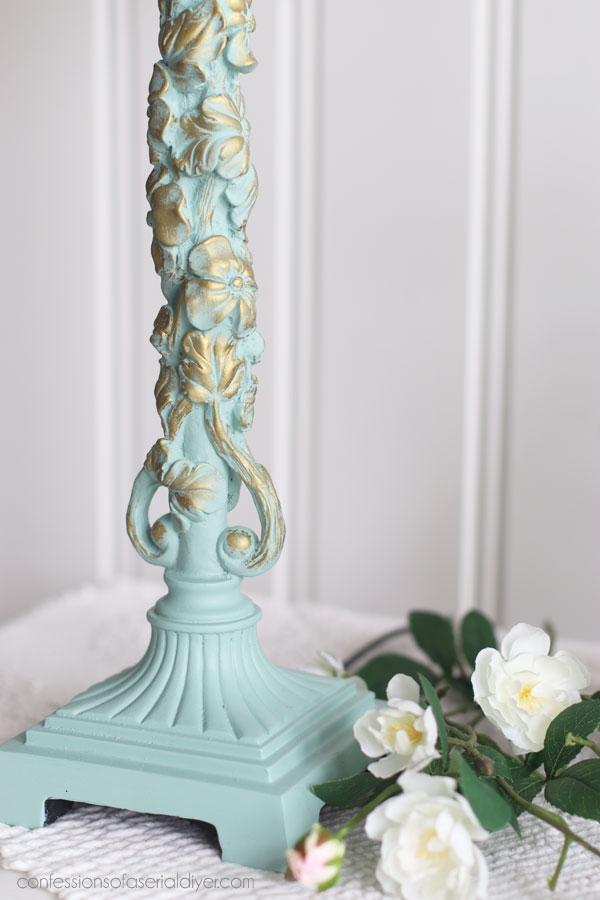 Thrift Store lamp makeover in Dixie Belle Sea Glass