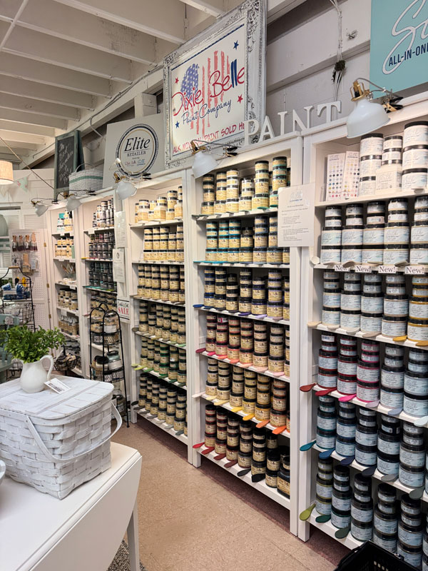 Dixie Belle Paint wall