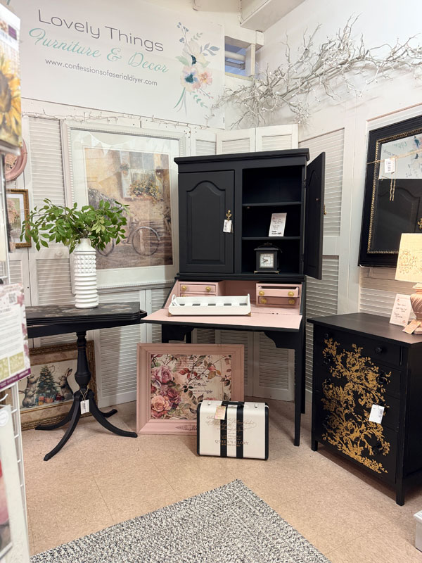 Antique Mall Booth Tour
