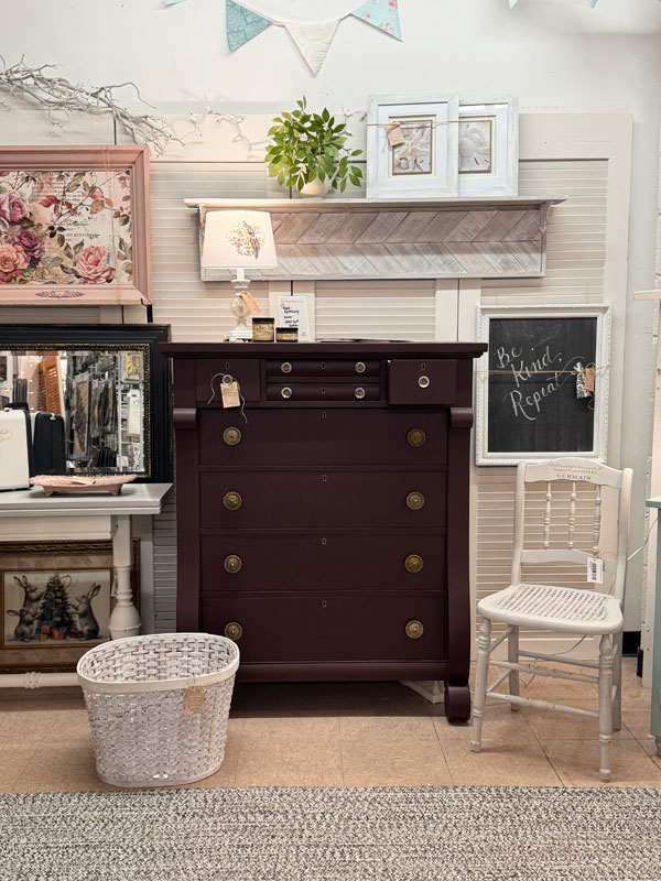 Antique Mall Booth Tour