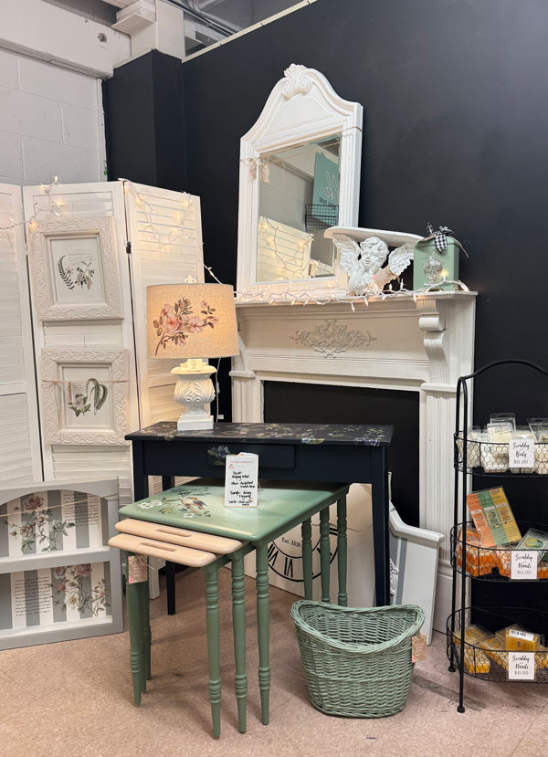 Antique Mall Booth Tour