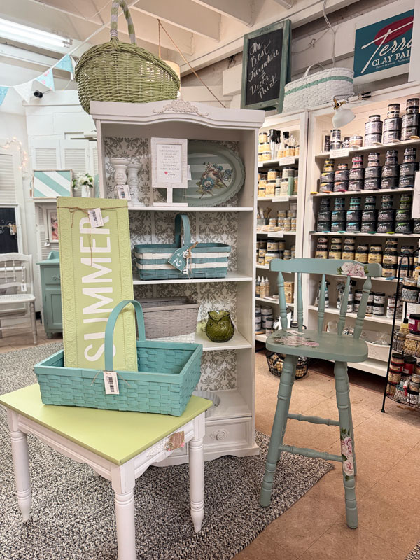 Antique Mall Booth Tour