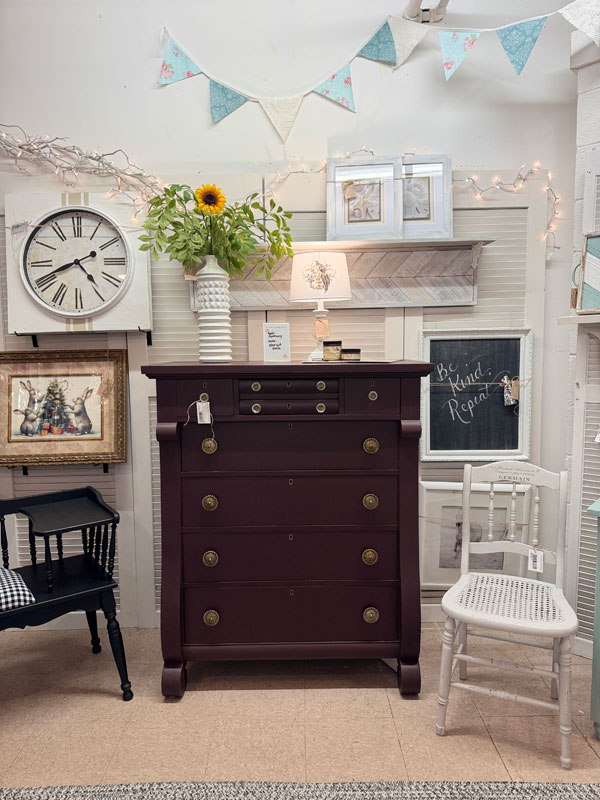 My antique mall booth tour!